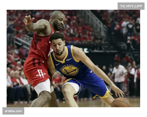 骑士双星亨特与泰森半场合力贡献30分,紧咬比分未让对手拉开差距